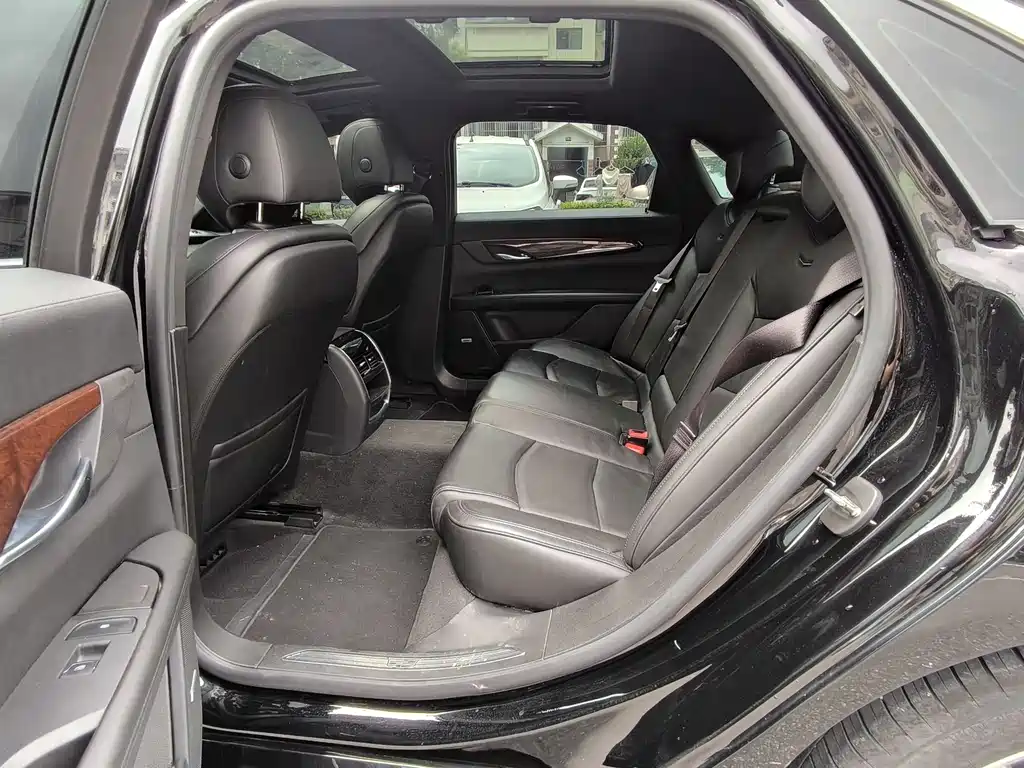 Cadillac CT6 2022 28T