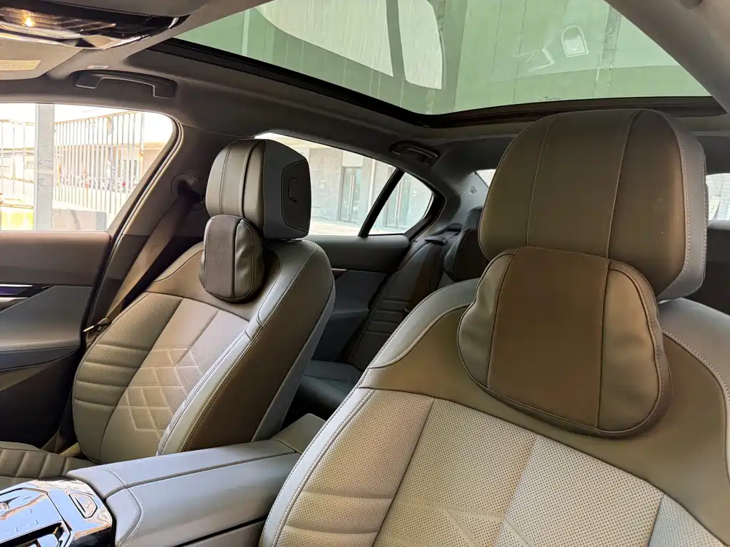 BMW i5 — миниатюра 16