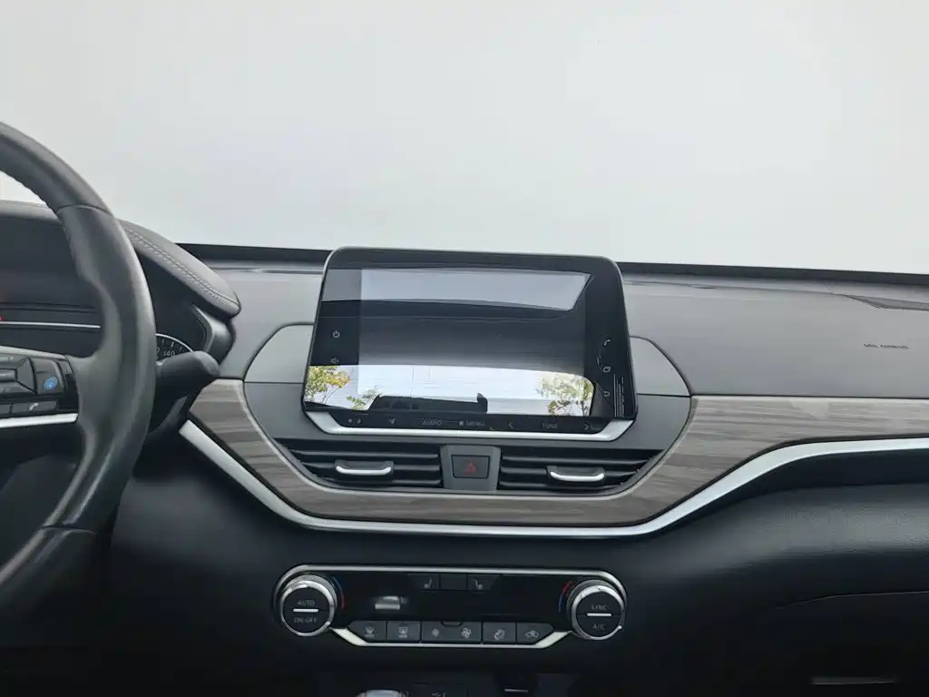 Nissan Teana — миниатюра 12