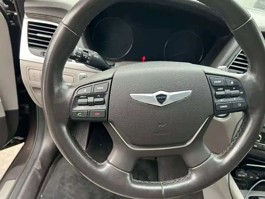 Hyundai Genesis — миниатюра 8