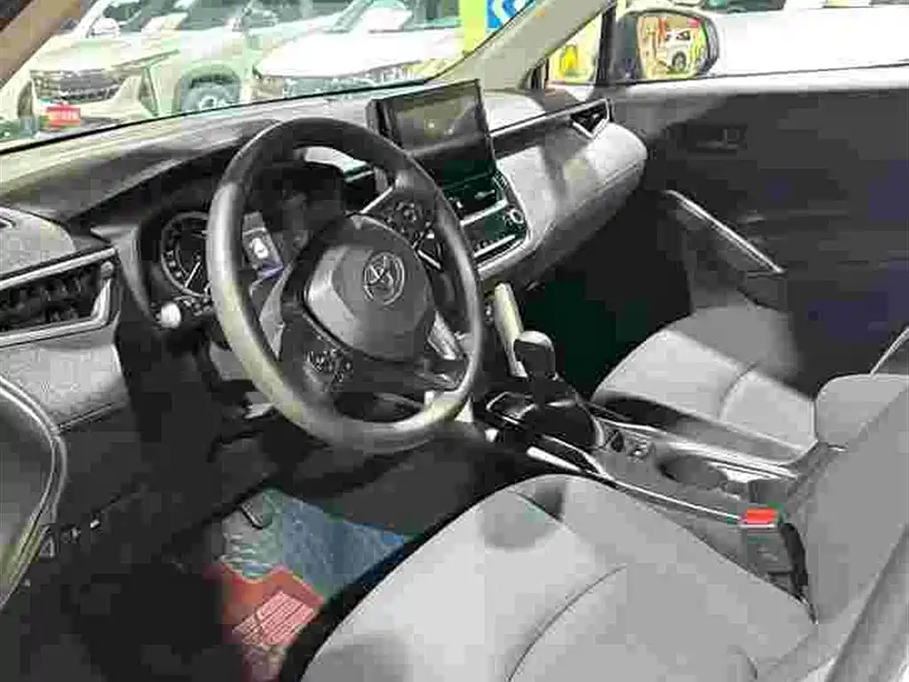 Toyota Corolla Cross — миниатюра 5