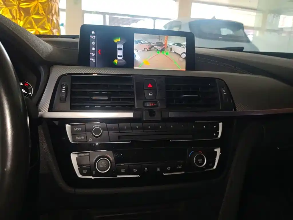 BMW 3 Series — миниатюра 13