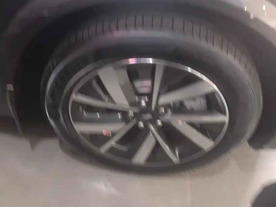 Li Auto Li L7 — миниатюра 6