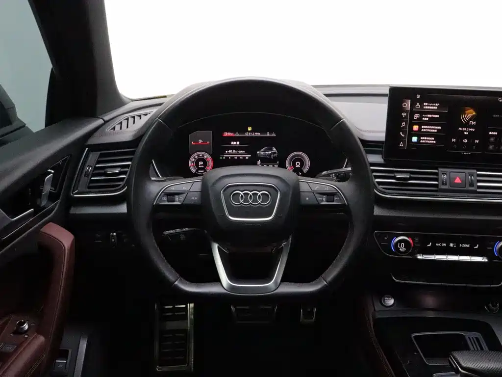 Audi Q5L — миниатюра 15