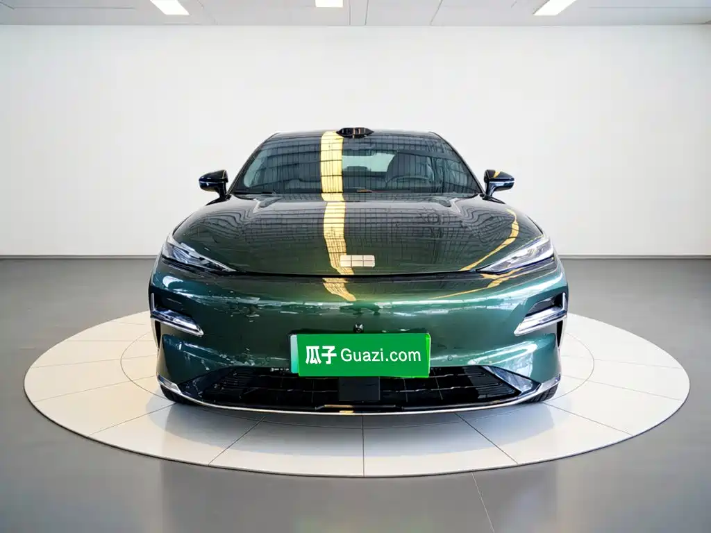 Geely Galaxy Galaxy 8 8 2025 130km EM-P