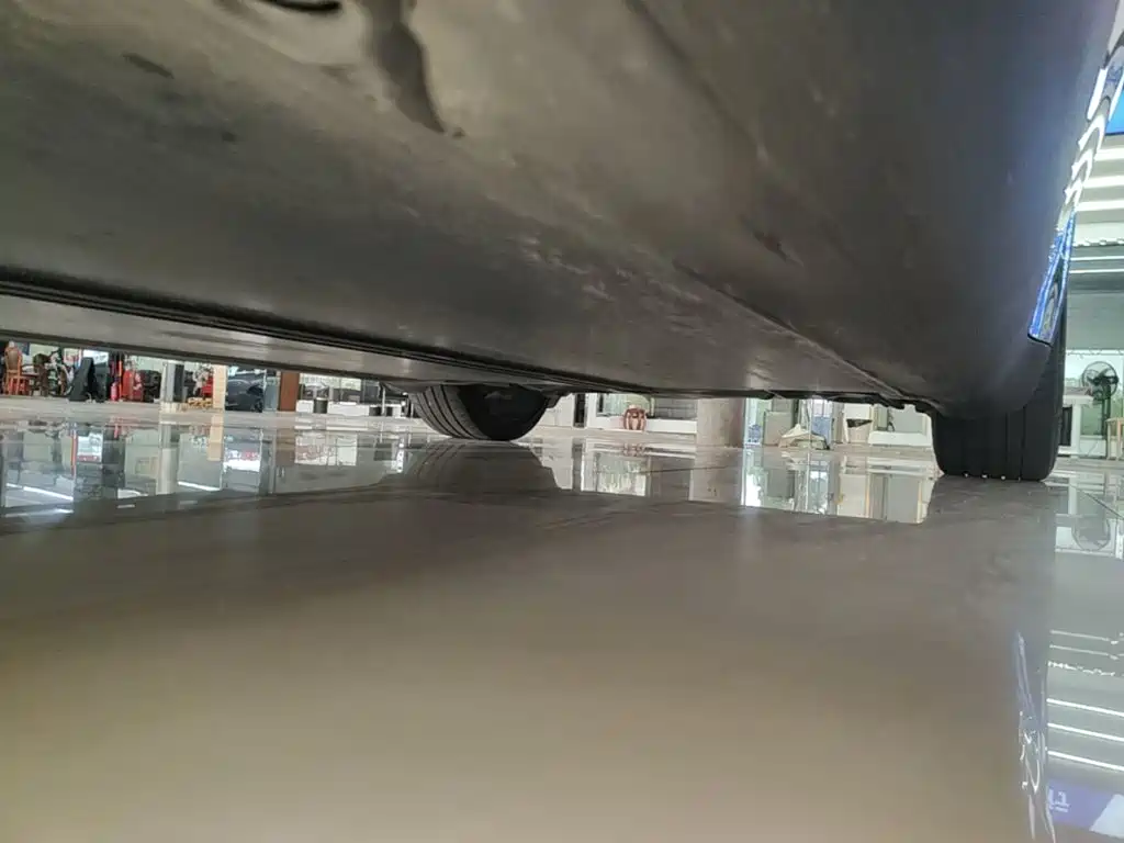 Tesla Model Y — миниатюра 22