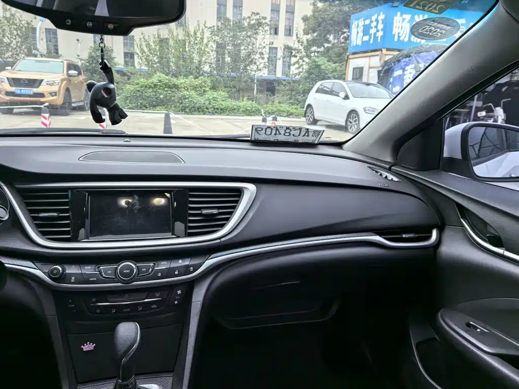 Buick Excelle — миниатюра 14