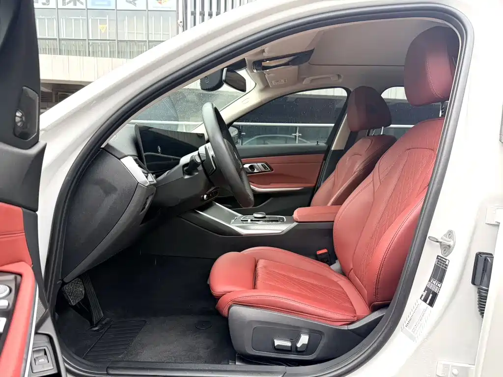 BMW 3 Series — миниатюра 4