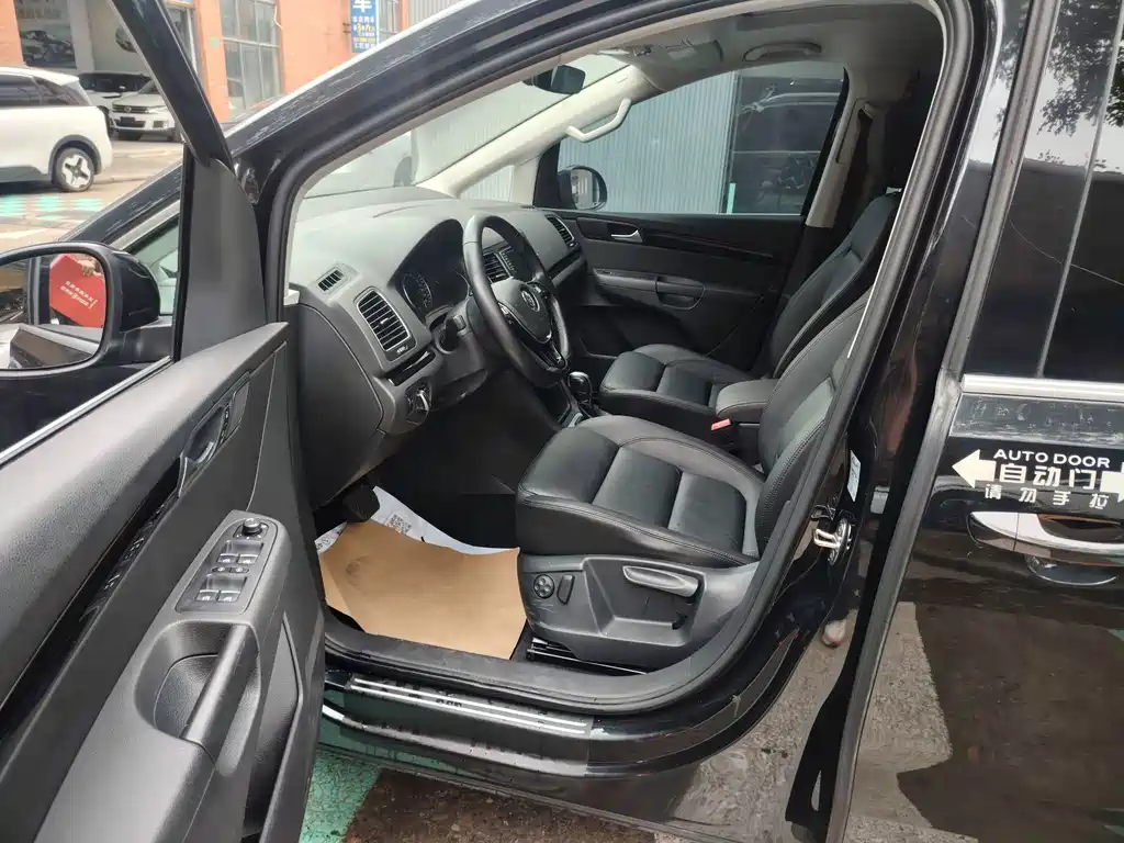 Volkswagen Sharan — миниатюра 8