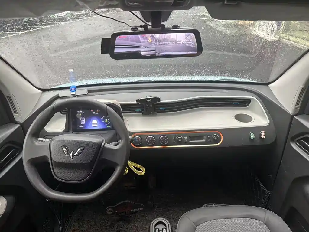Wuling MINIEV — миниатюра 13