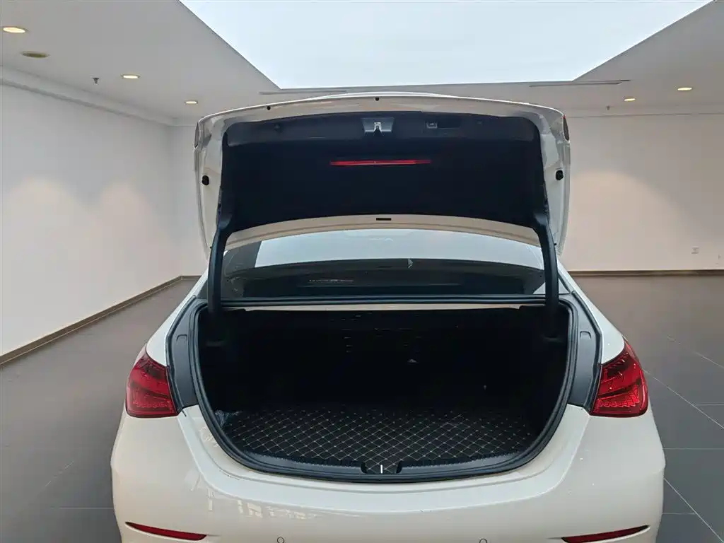 Mercedes-Benz C-Class C 2023 C 260 L Sport