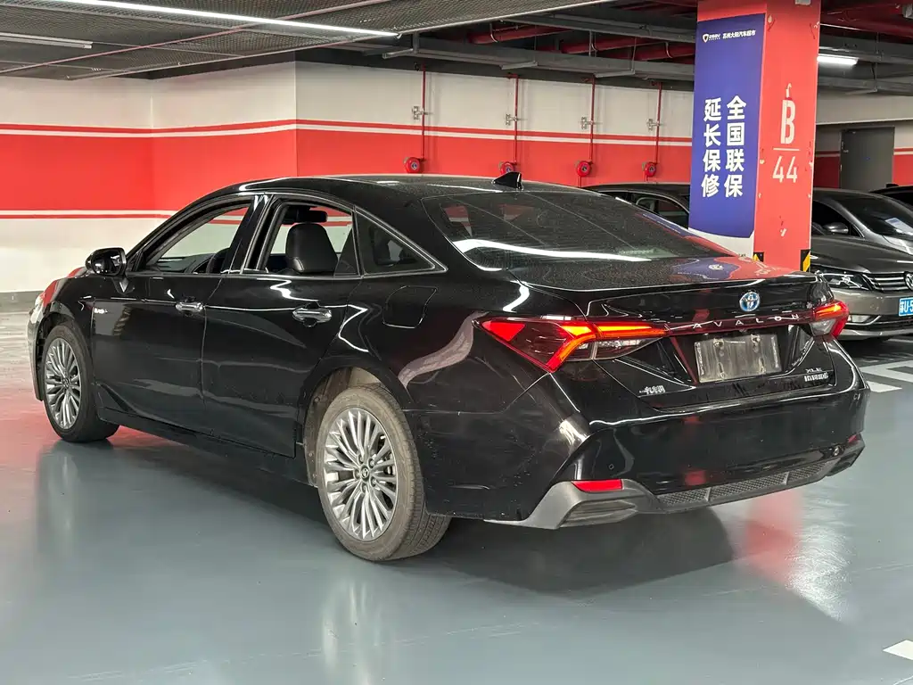 Toyota Avalon — миниатюра 6