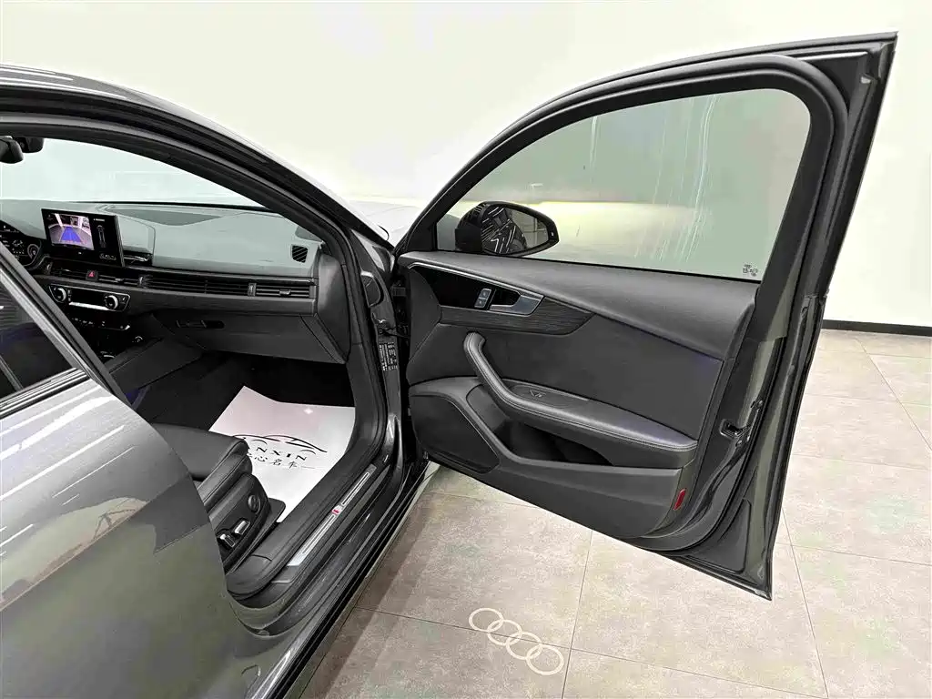 Audi A4L — миниатюра 16