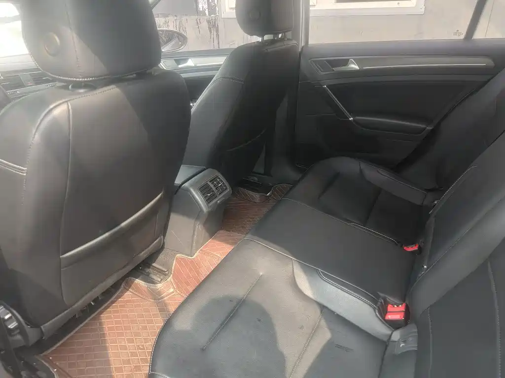 Volkswagen Golf — миниатюра 8