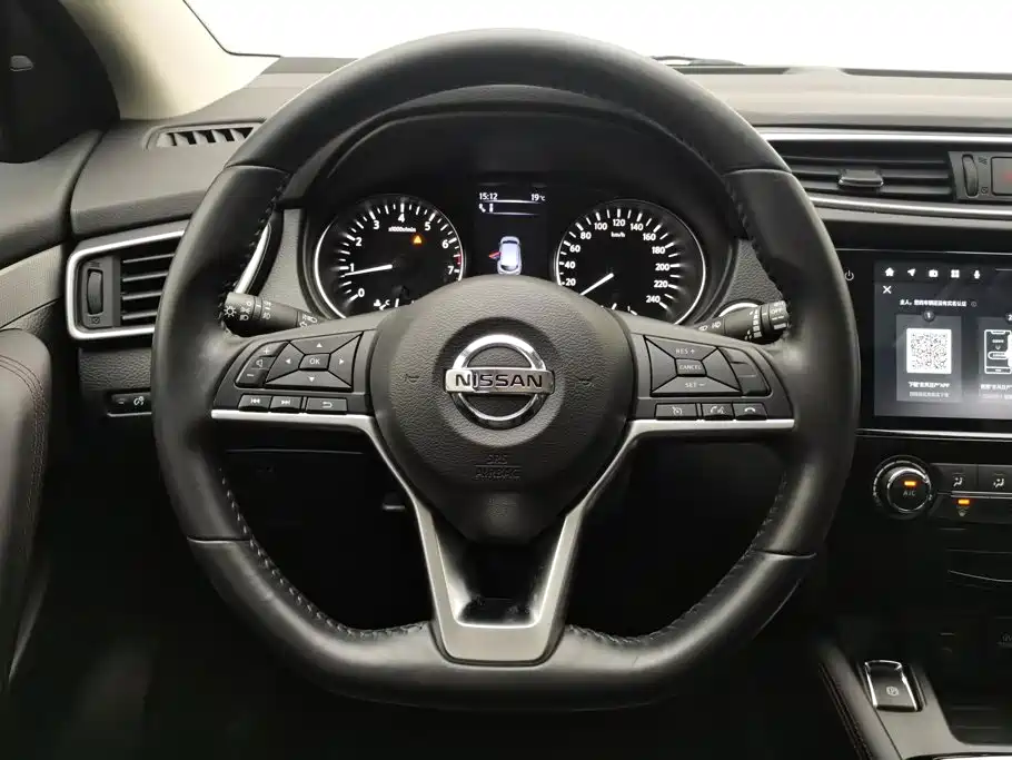 Nissan Qashqai — миниатюра 15