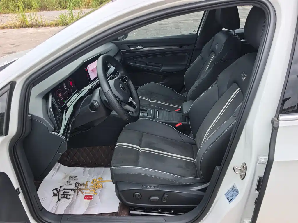 Volkswagen Golf — миниатюра 8