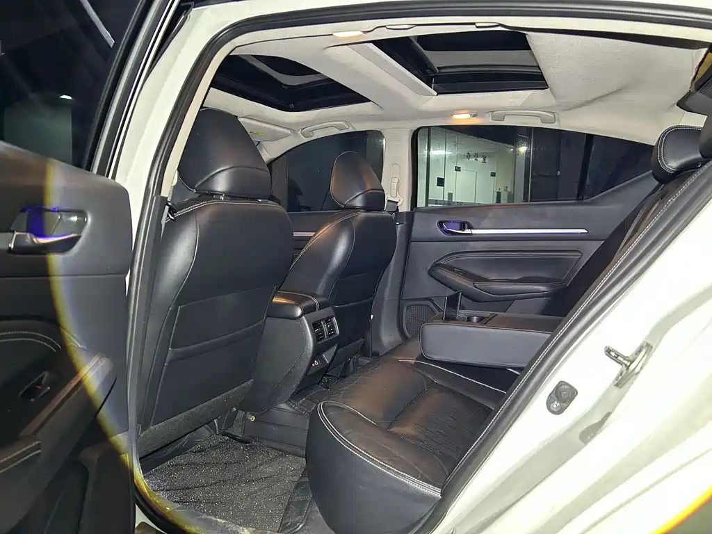 Nissan Teana — миниатюра 4