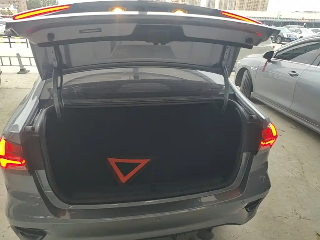 Roewe i5 — миниатюра 19