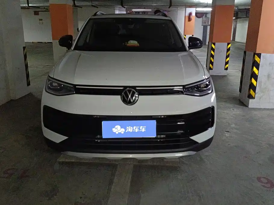 Volkswagen Tharu — миниатюра 2
