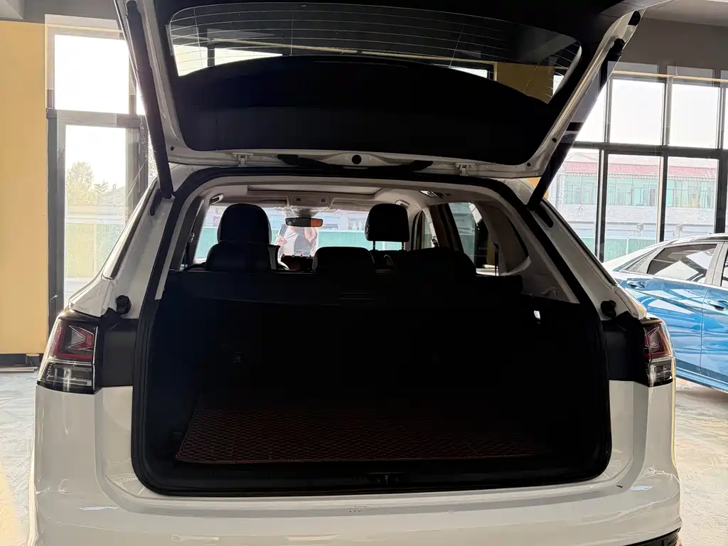 Volkswagen Tayron — миниатюра 8
