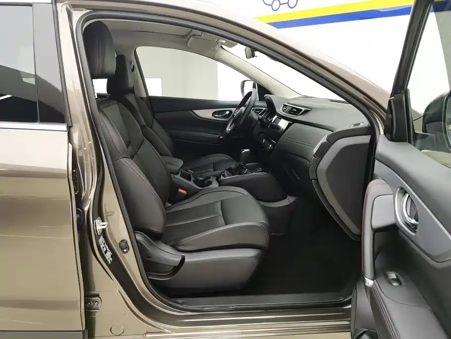Nissan Qashqai — миниатюра 8