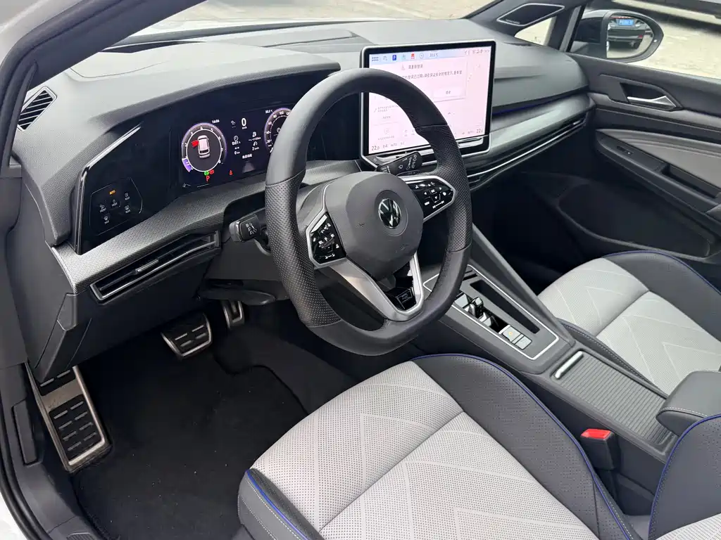 Volkswagen Golf — миниатюра 8