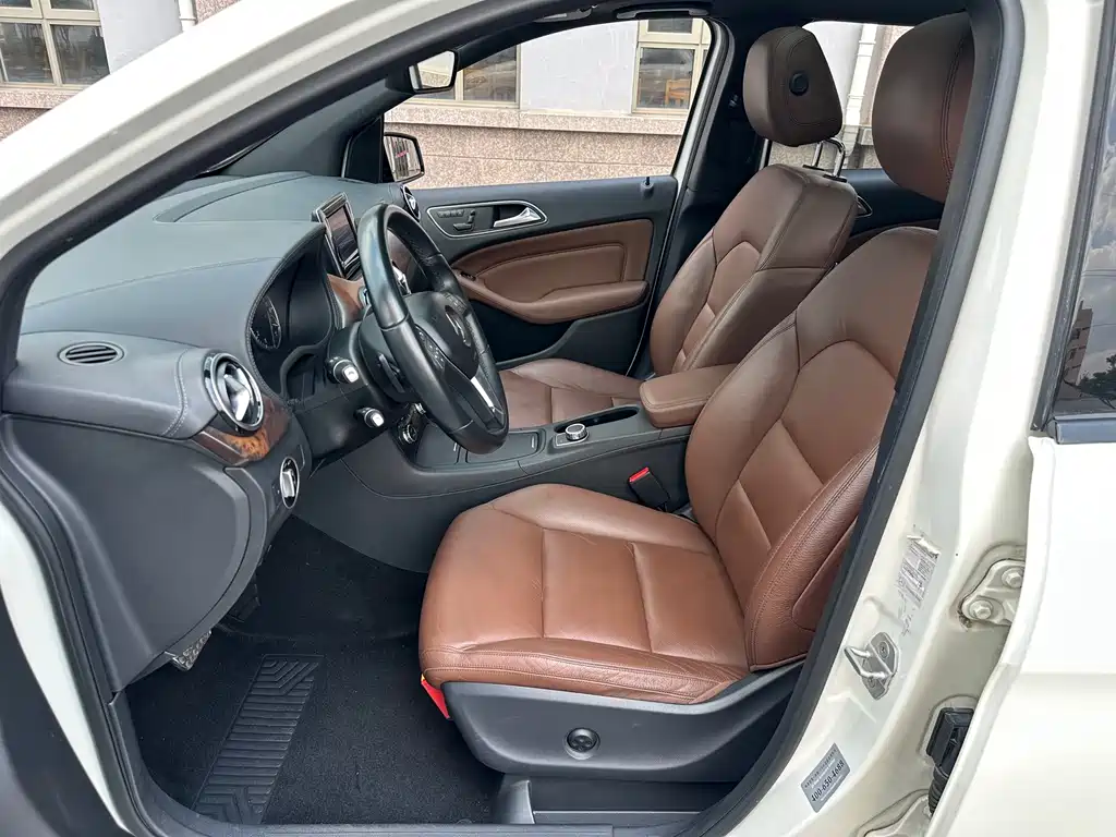Mercedes-Benz B-Class — миниатюра 16