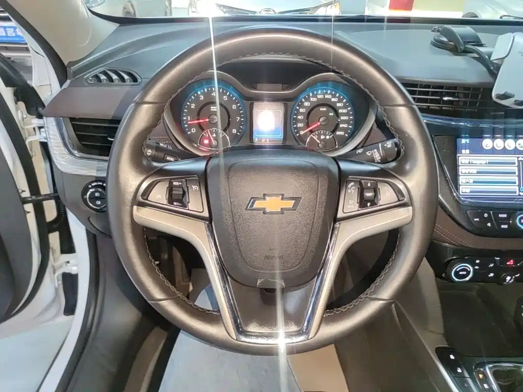 Chevrolet Malibu — миниатюра 11