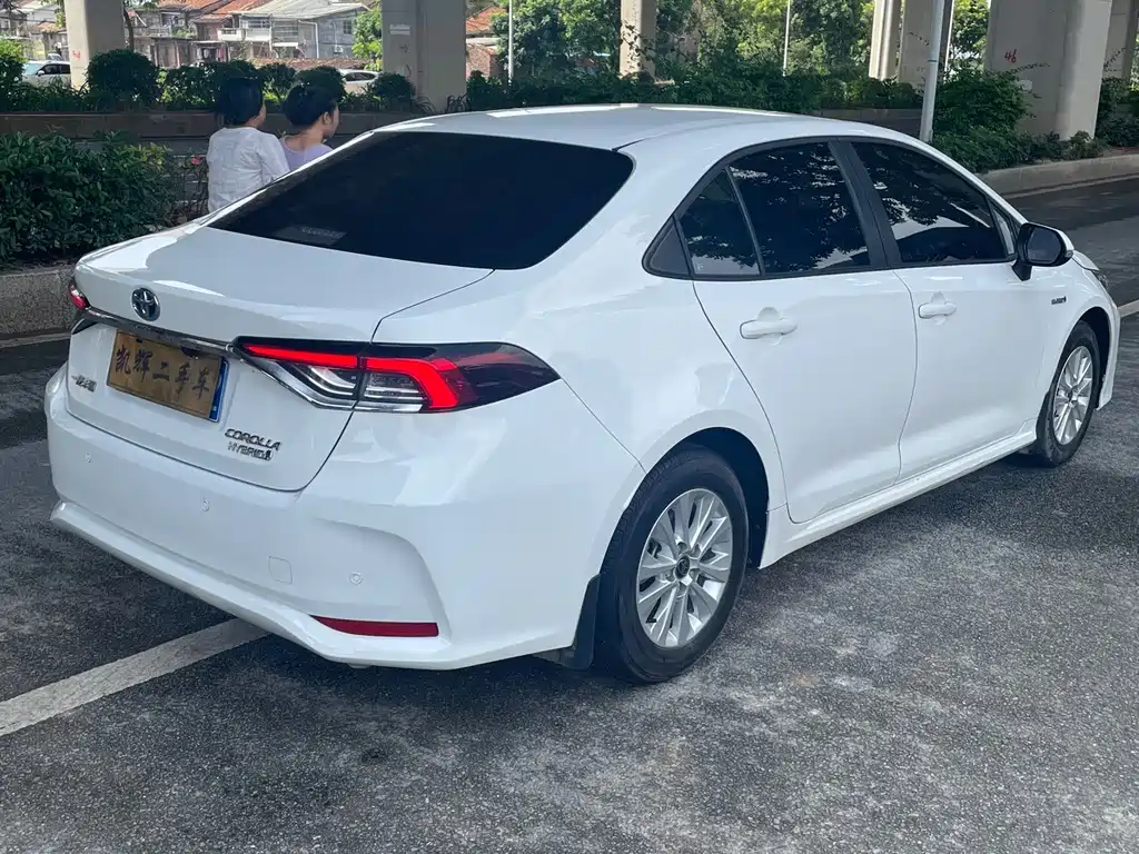 Toyota Corolla — миниатюра 12