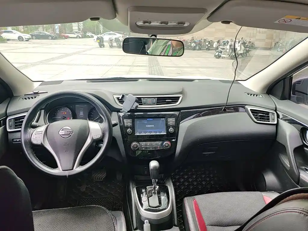 Nissan Qashqai — миниатюра 5