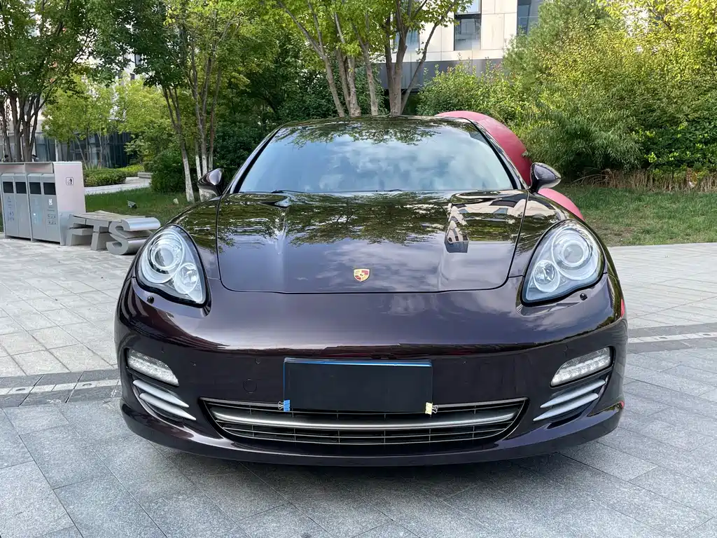 Porsche Panamera — миниатюра 2