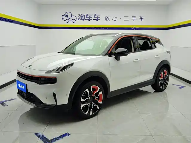 2022 Lynk & Co 06