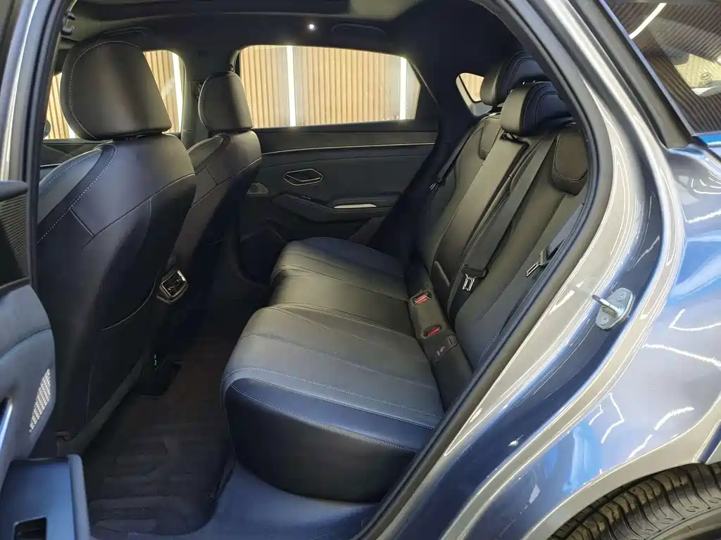 BYD Qin L — миниатюра 8