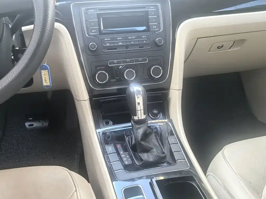 Volkswagen Passat — миниатюра 9