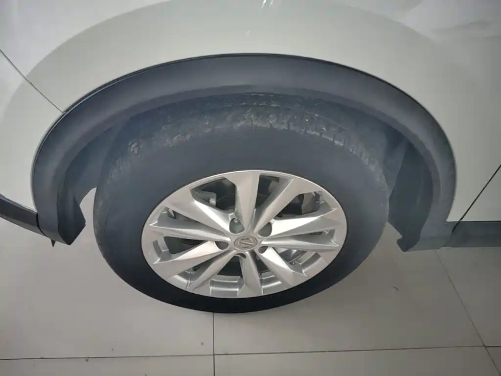 Nissan Qashqai — миниатюра 23