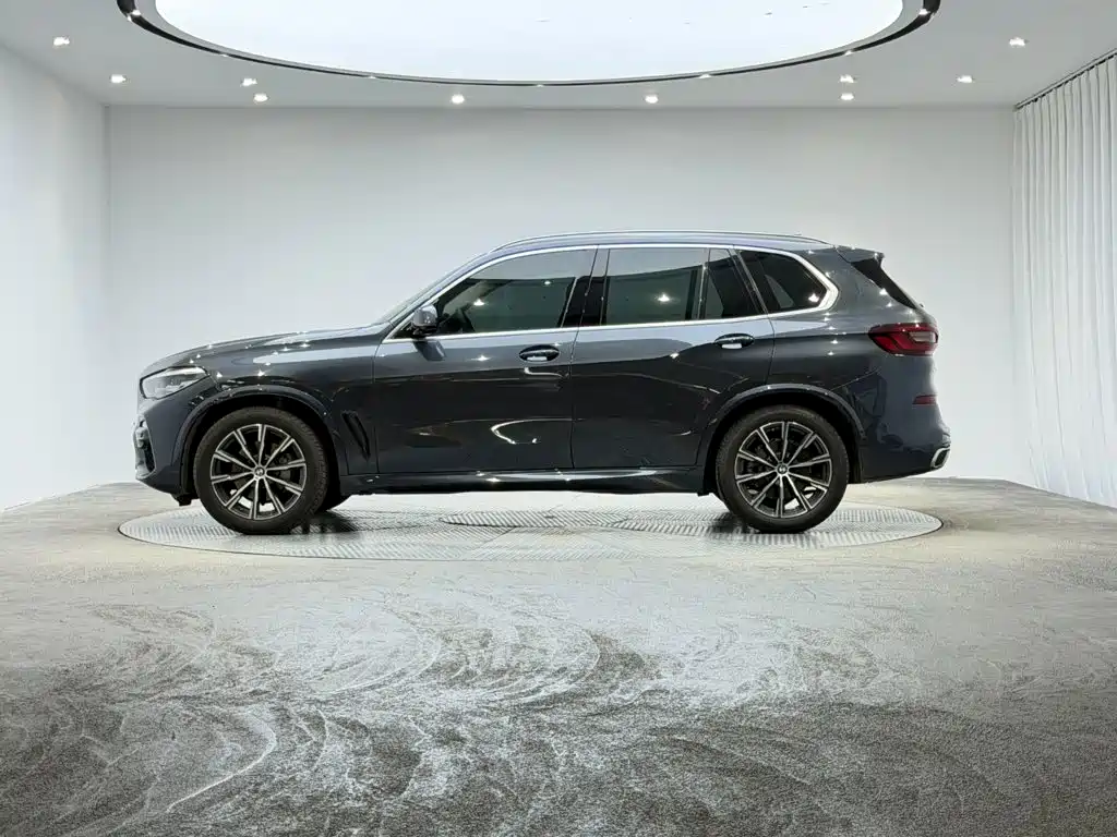 BMW X5 (Import) — миниатюра 4