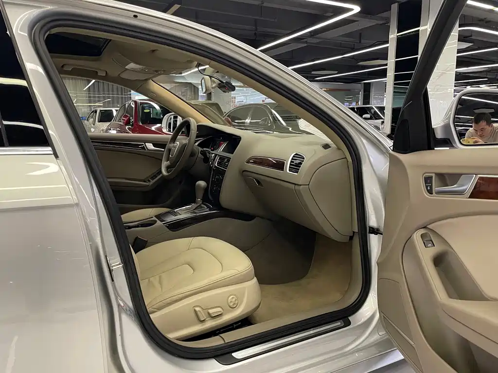 Audi A4L — миниатюра 8