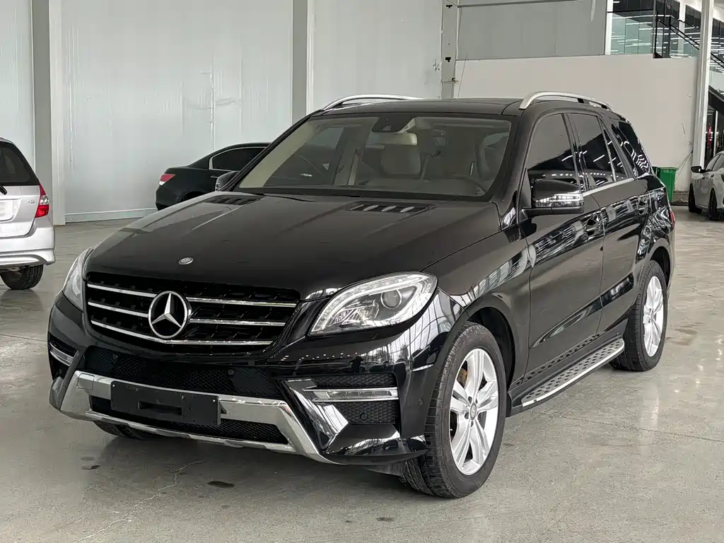 Mercedes-Benz M-Class 2015