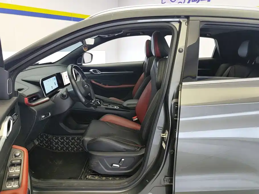 Geely Binyue — миниатюра 9