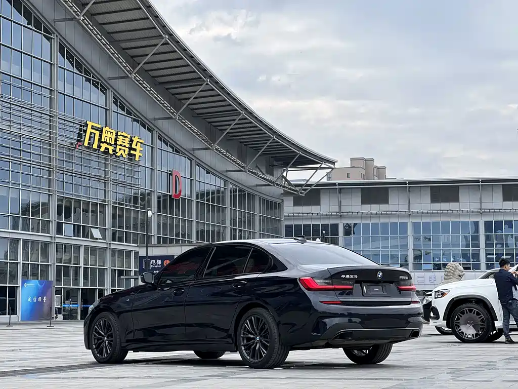BMW 3 Series — миниатюра 4