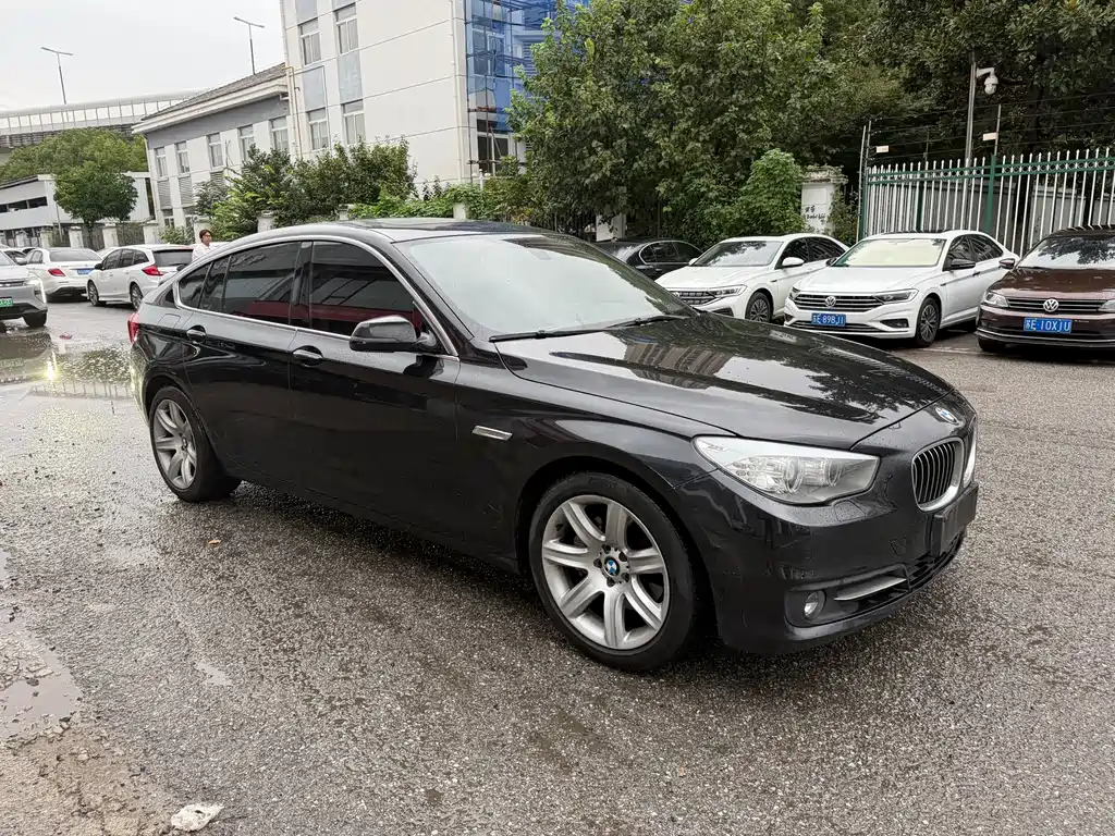 BMW 5 Series GT — миниатюра 3