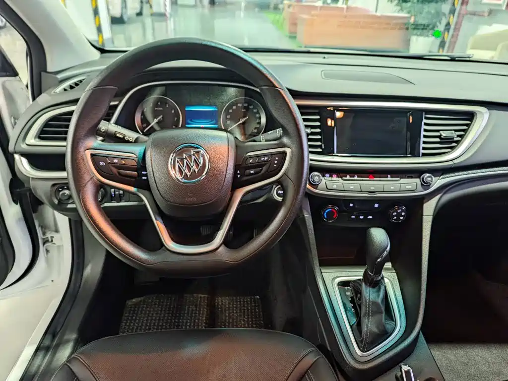 Buick Excelle — миниатюра 8