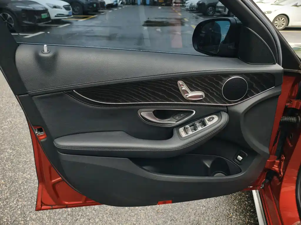 Mercedes-Benz C-Class — миниатюра 7
