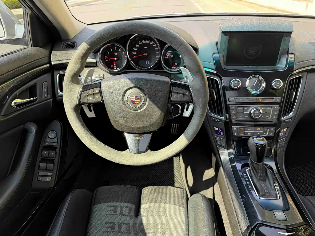Cadillac CTS — миниатюра 12