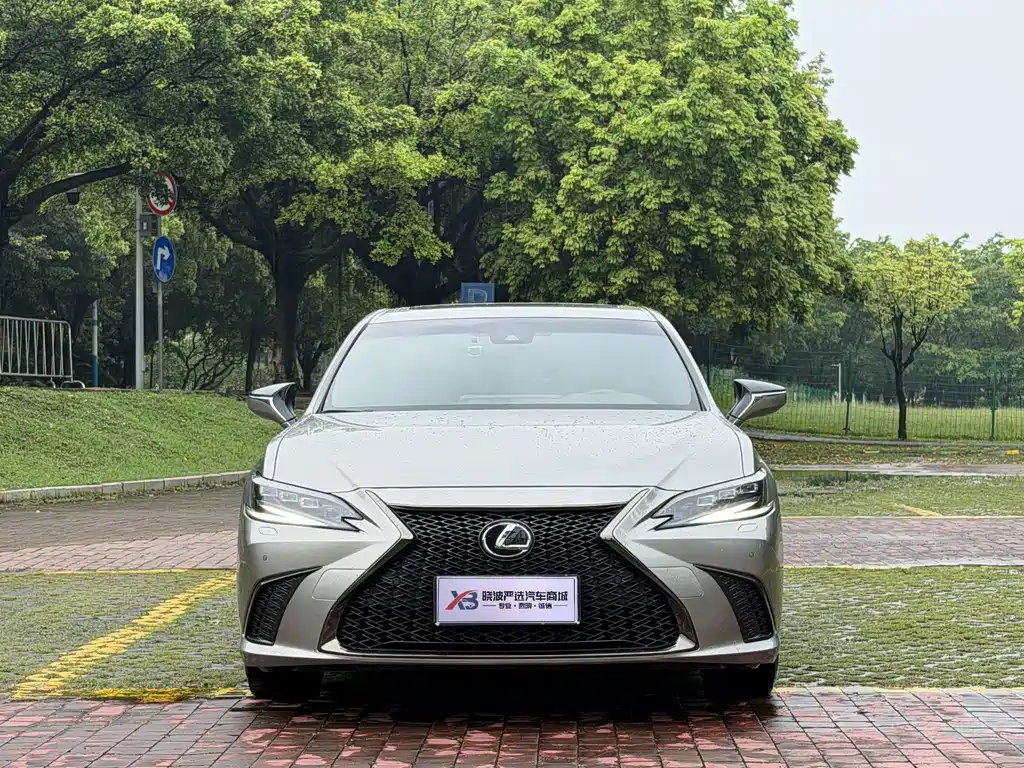 Lexus ES — миниатюра 2