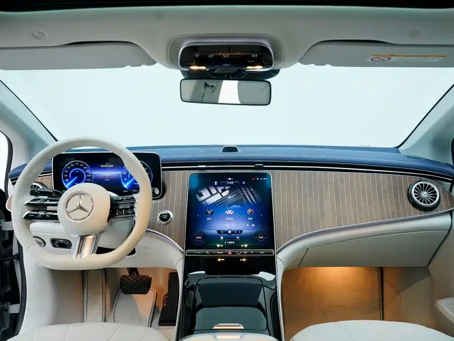 Mercedes-Benz EQE — миниатюра 2