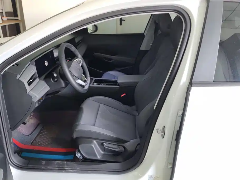 Volkswagen Lavida — миниатюра 9