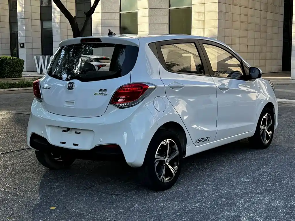 Changan Benben E-Star — миниатюра 17