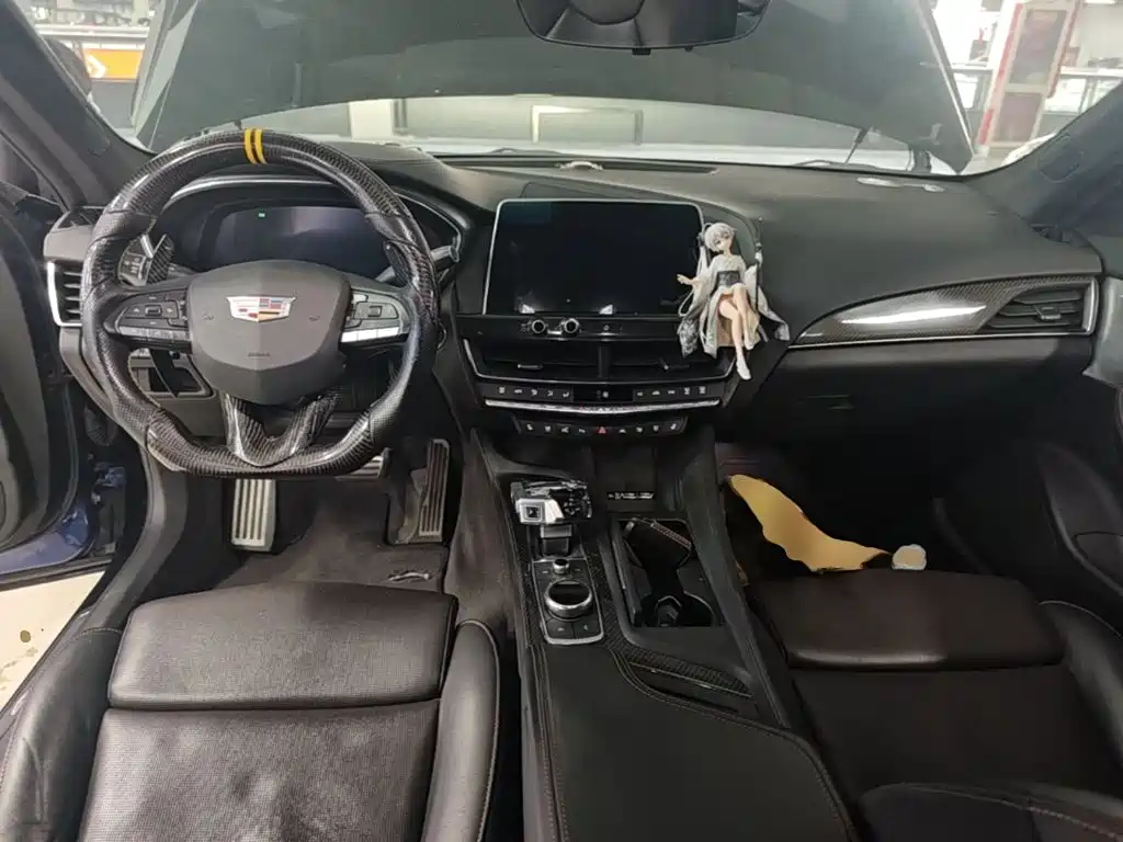 Cadillac CT5 — миниатюра 10