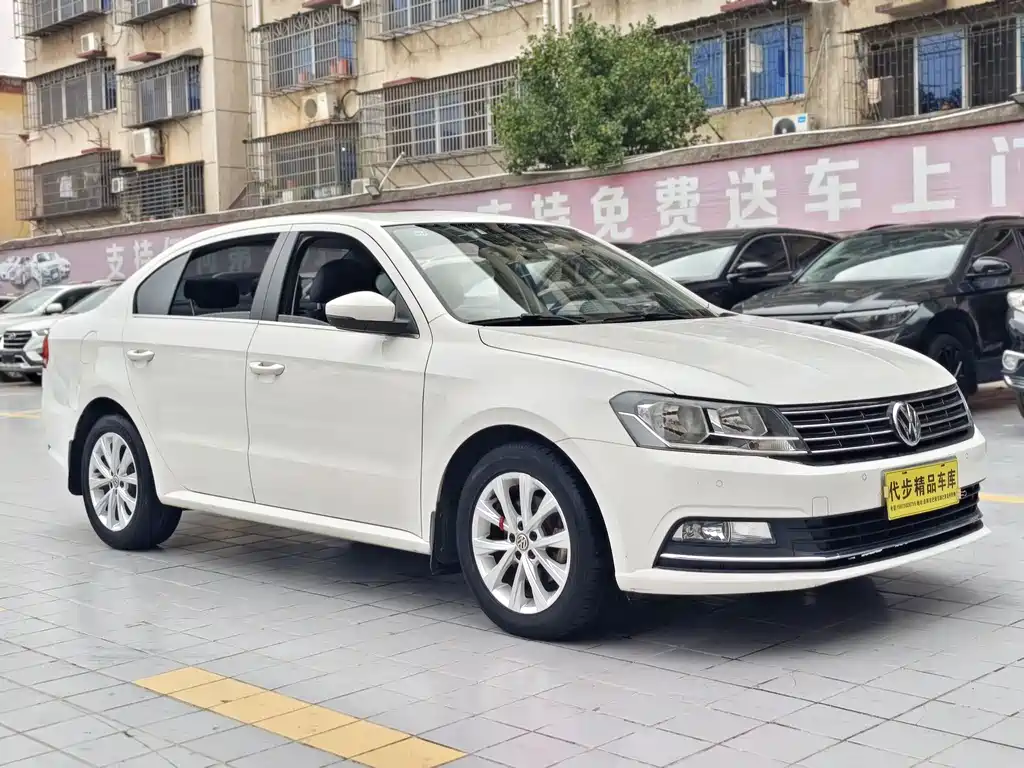 Volkswagen Lavida — миниатюра 3